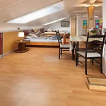 Haus Schwanenweg Apartamento *
